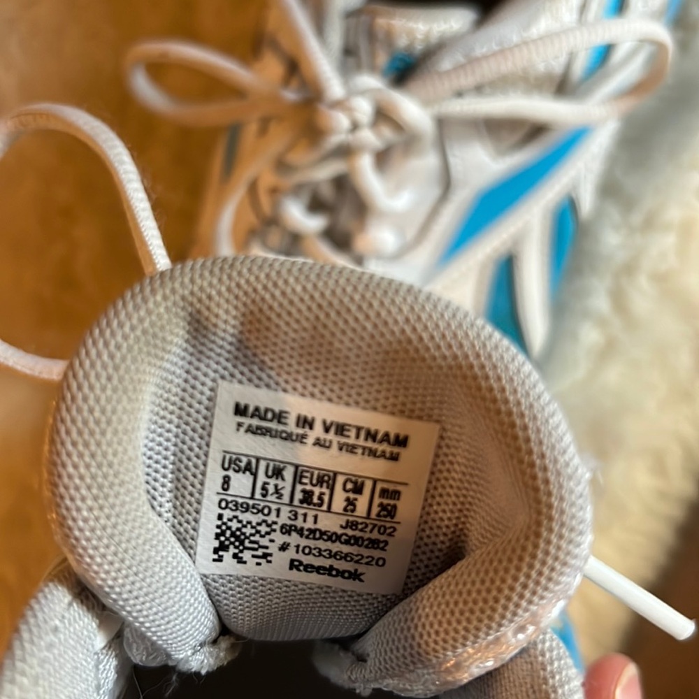 Reebok crosstrainers - Picture 3 of 5